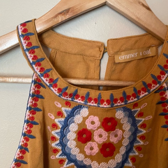 emmer & oat sleeveless embroidered top - Picture 3 of 5